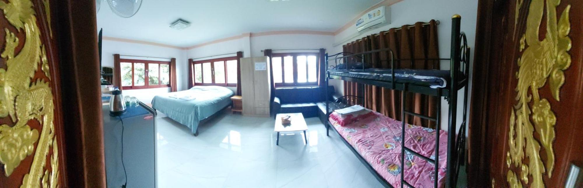 Khwahol Guesthouse Don Sak Buitenkant foto