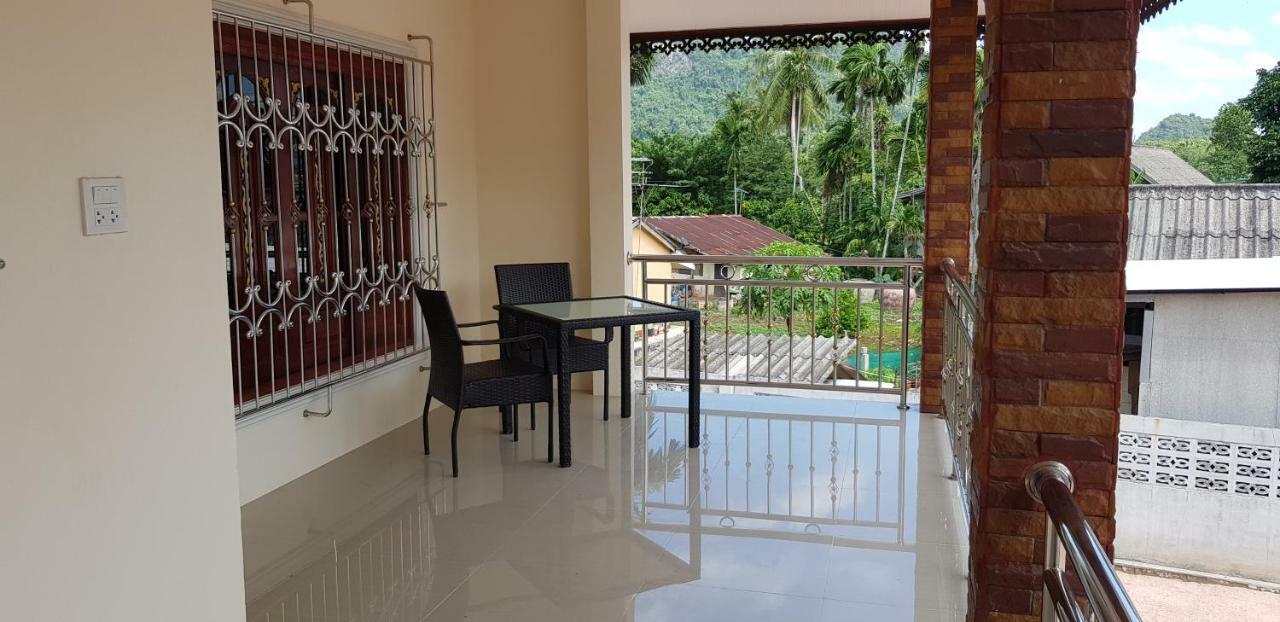 Khwahol Guesthouse Don Sak Buitenkant foto
